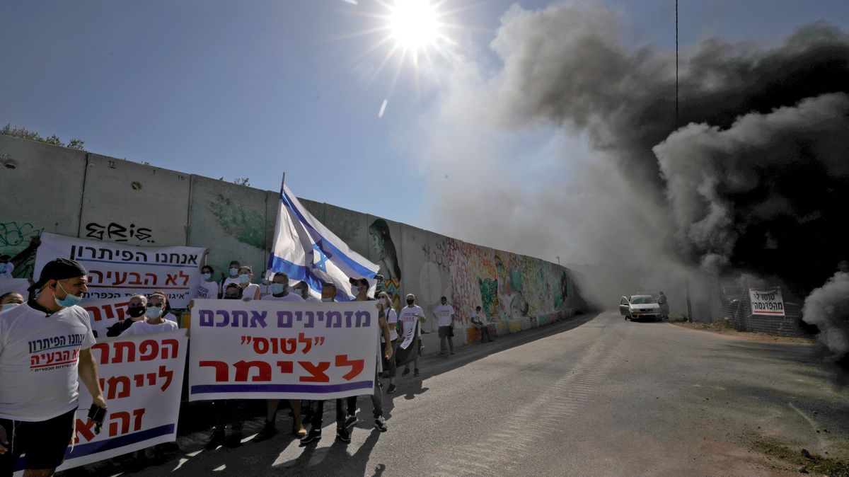Izrael opatrně vystupuje z lockdownu, v neděli uvolní část opatření